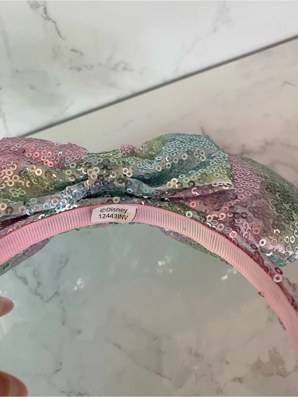N/A shimmering sequined